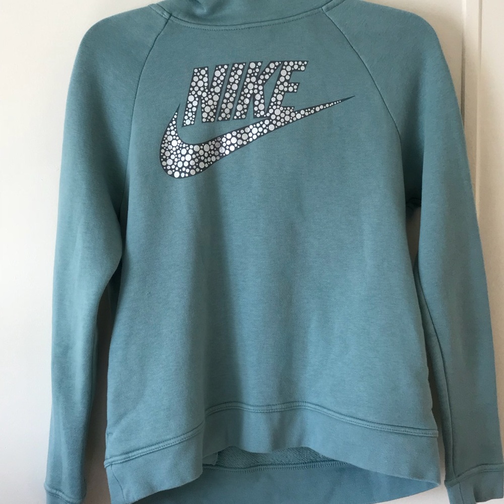 Nike sweatshirt